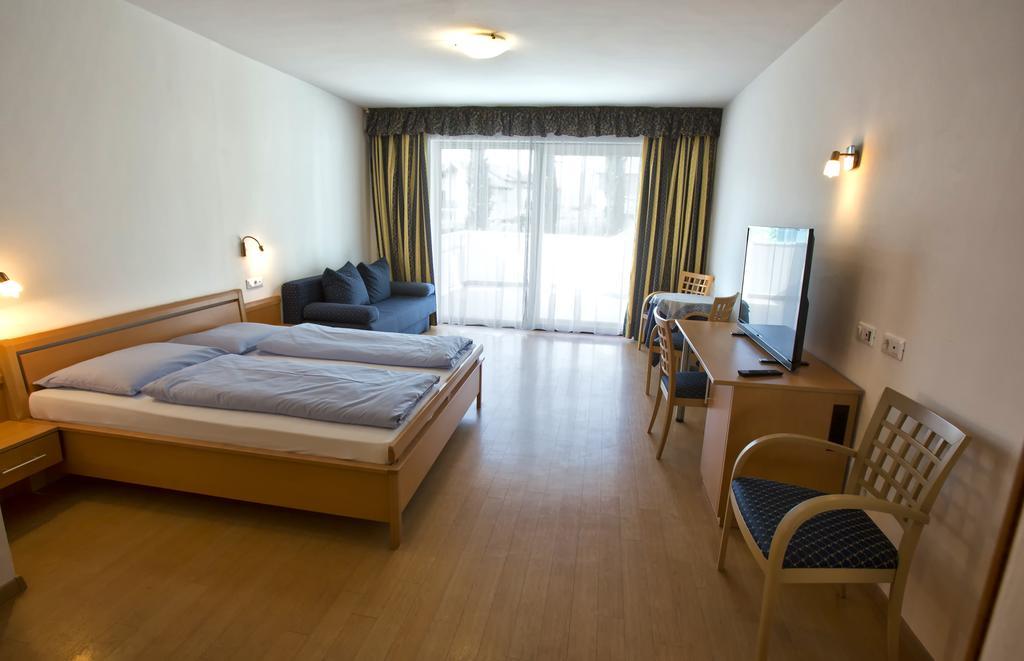 Das Kaltern Hotel Buitenkant foto